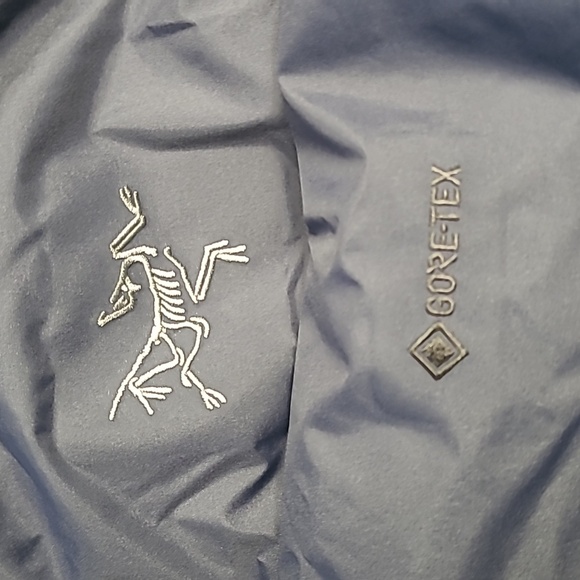 Arc'teryx Beta Insulated Jacket Men's - Black Sapphire, XL - Season 2024 - Picture 7 of 11